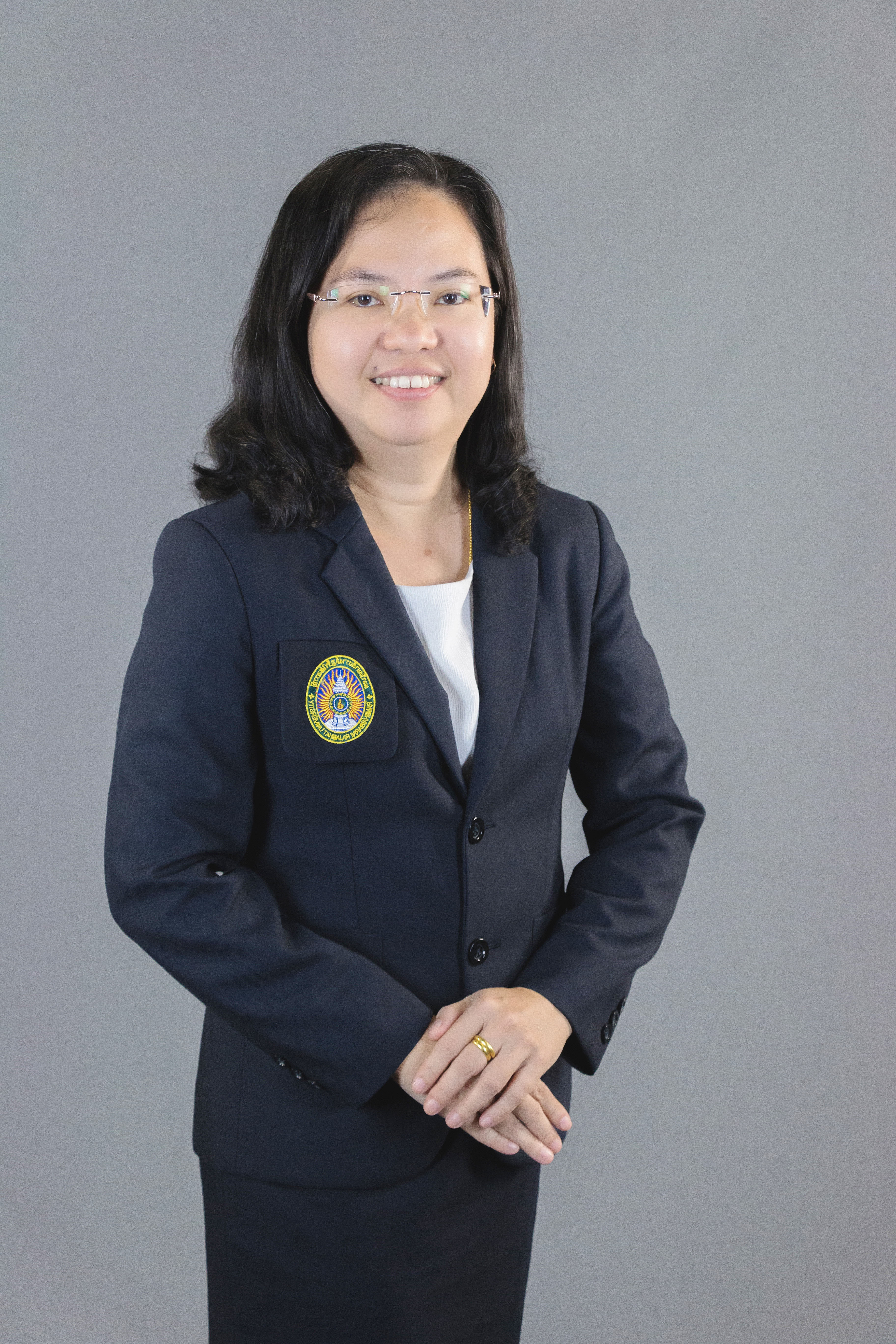 อาจารย์ศศิธร พุทธรักษ์